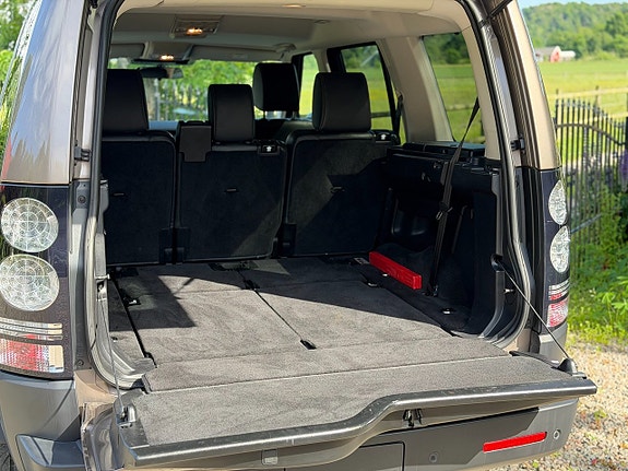 Land Rover Discovery 17 of 26