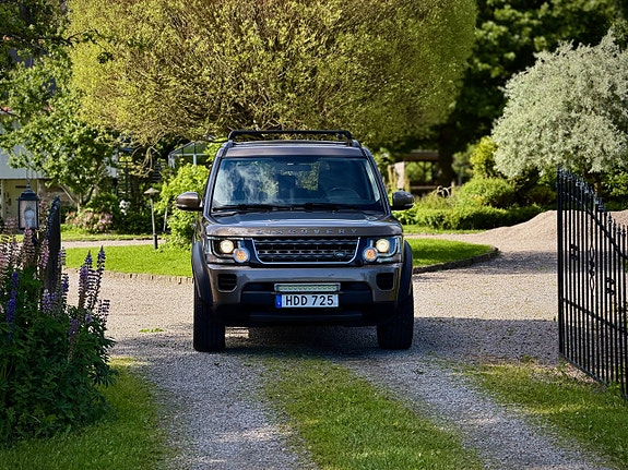 Land Rover Discovery 8 of 26