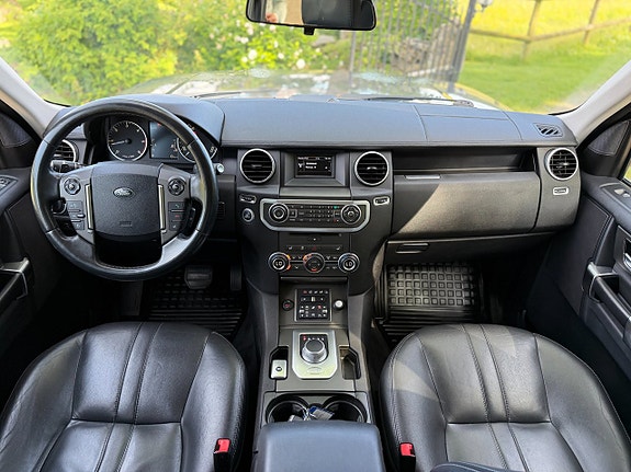 Land Rover Discovery 21 of 26