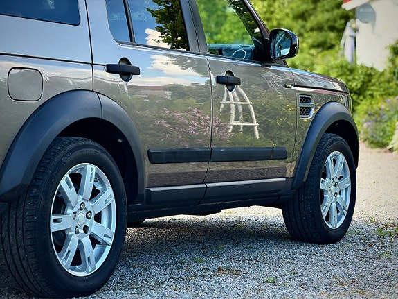 Land Rover Discovery 11 of 26