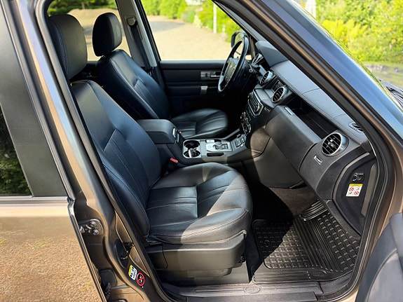 Land Rover Discovery 20 of 26