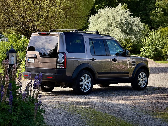 Land Rover Discovery 9 of 26