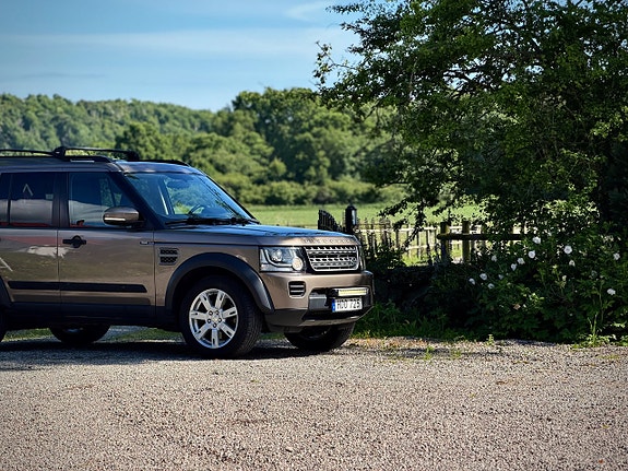 Land Rover Discovery 2 of 5