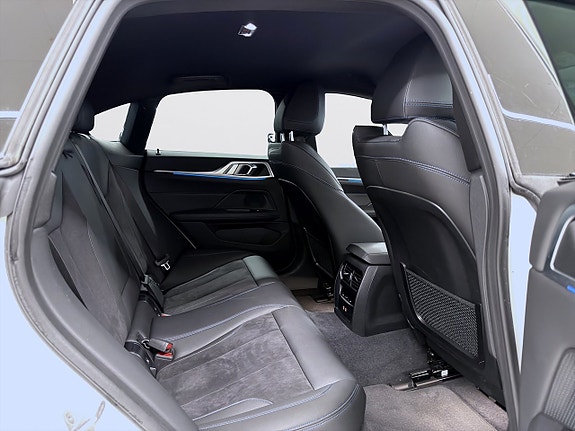 BMW i4 11 of 20