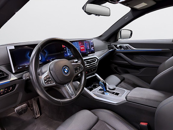 BMW i4 15 of 20