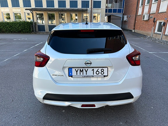 Nissan Micra 4 of 5