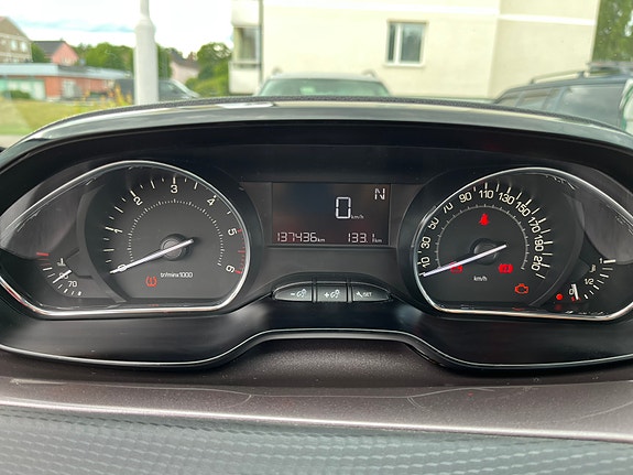 Peugeot 2008 5 of 5