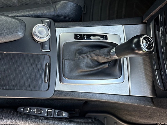Mercedes-Benz E350 16 of 16