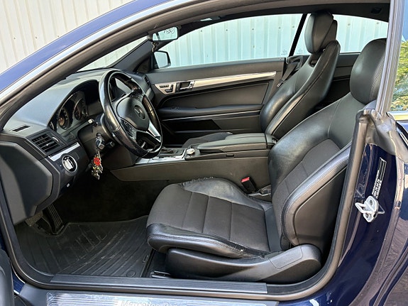Mercedes-Benz E350 9 of 16