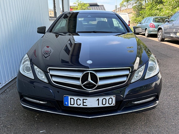 Mercedes-Benz E350 3 of 16