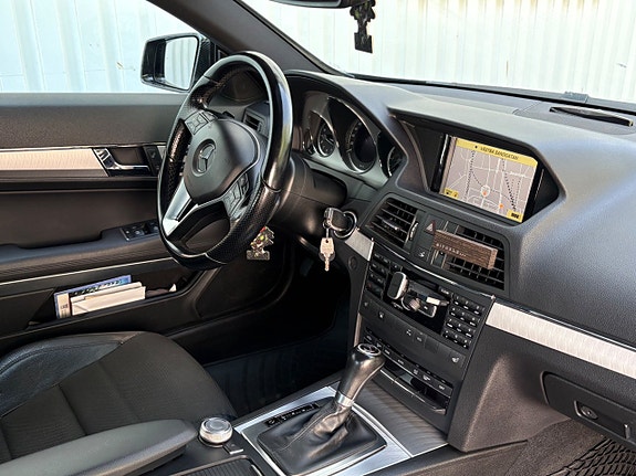Mercedes-Benz E350 12 of 16