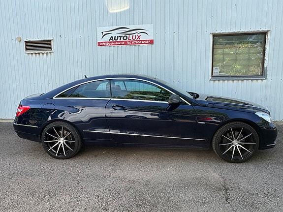 Mercedes-Benz E350 5 of 16