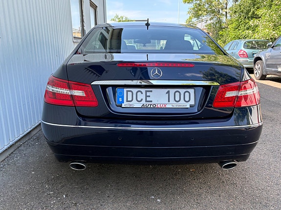 Mercedes-Benz E350 7 of 16