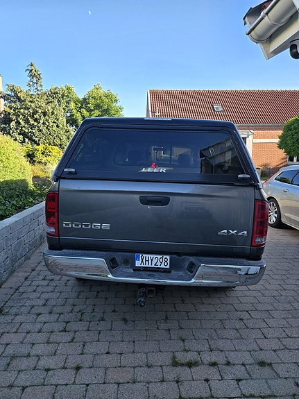 Dodge RAM 1500 3 of 3