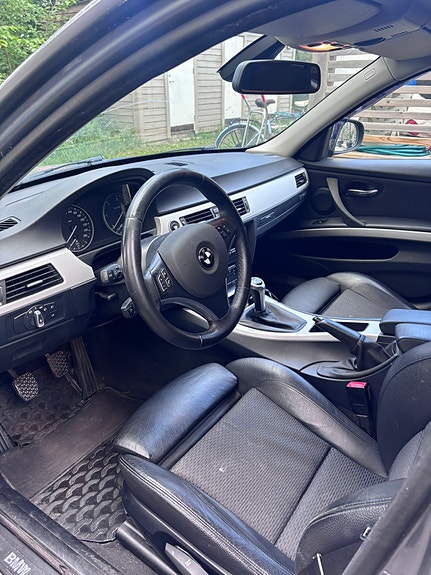 BMW 320d 5 of 5