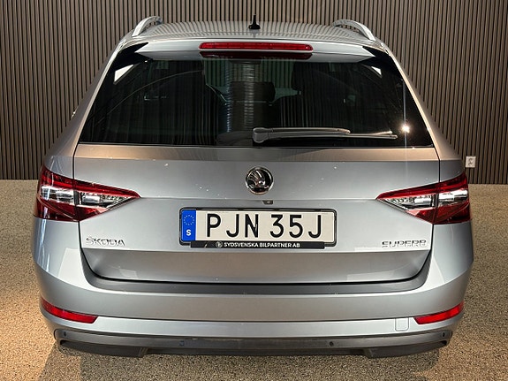 Skoda Superb 5 of 5