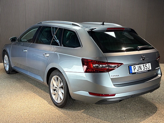 Skoda Superb 4 of 5