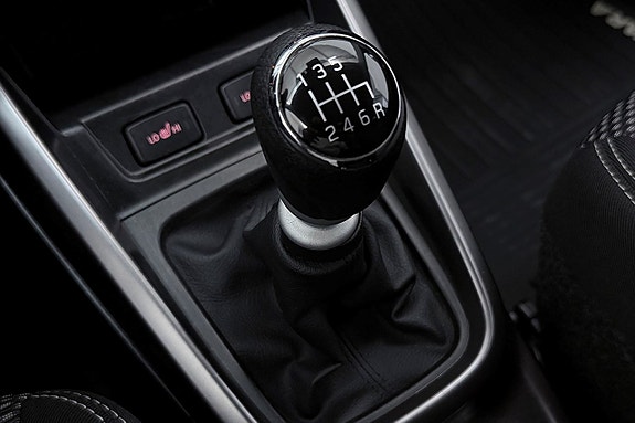 Suzuki Vitara 25 of 29
