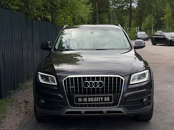 Audi Q5 2 of 5