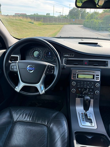 Volvo XC70 16 of 17