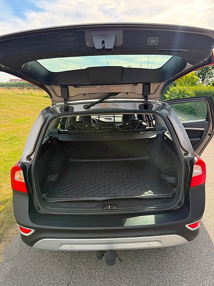 Volvo XC70 5 of 5