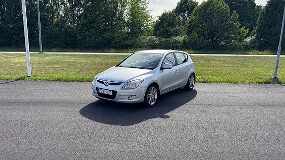 Hyundai i30 4 of 5