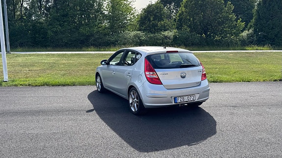 Hyundai i30 3 of 5