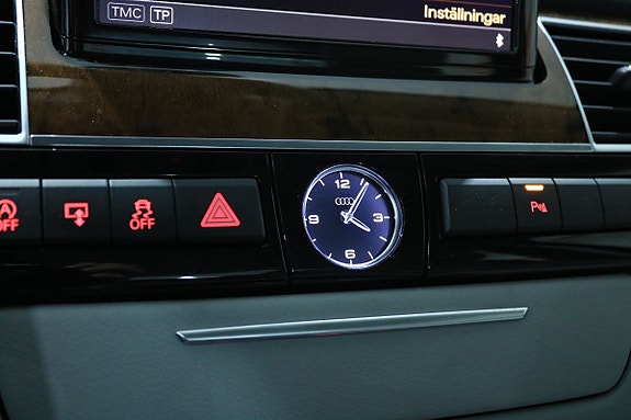 Audi A8 27 of 30