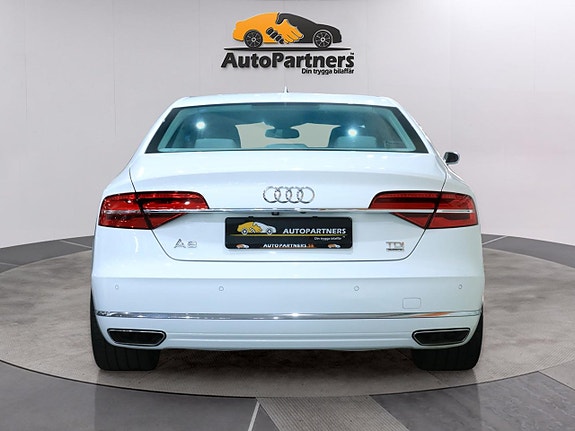 Audi A8 6 of 30