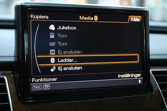 Audi A8 26 of 30