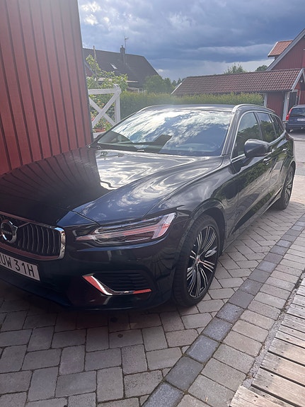Volvo V60 4 of 5