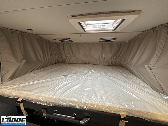 Knaus L!VE I 700 MEG 7 of 14