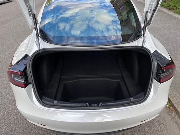 Tesla Model 3 5 of 24