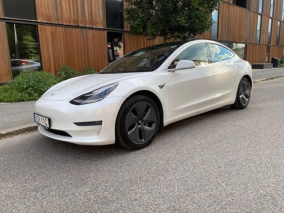 Tesla Model 3 2 of 24