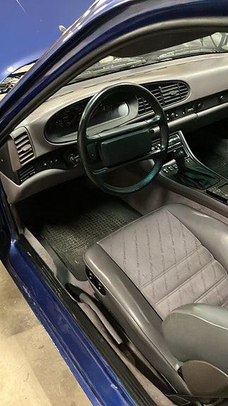 Porsche 944 3 of 4