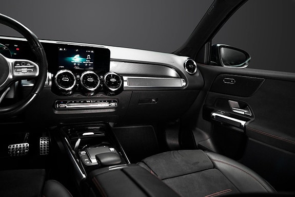 Mercedes-Benz GLB200 d 15 of 19