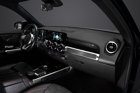 Mercedes-Benz GLB200 d 17 of 19