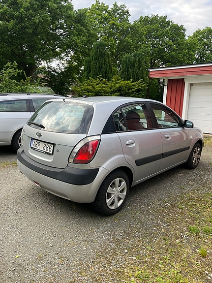 Kia Rio 3 of 5