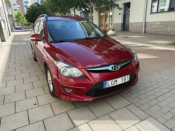 Hyundai i30 4 of 5