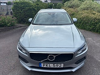 Volvo V90 2 of 5