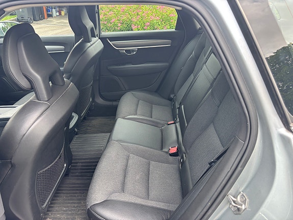 Volvo V90 4 of 5