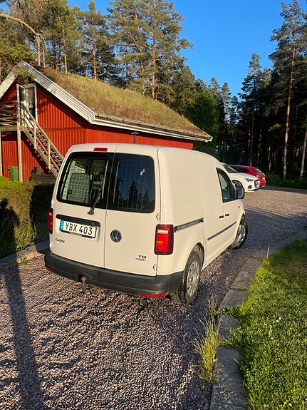 Volkswagen Caddy 2 of 4