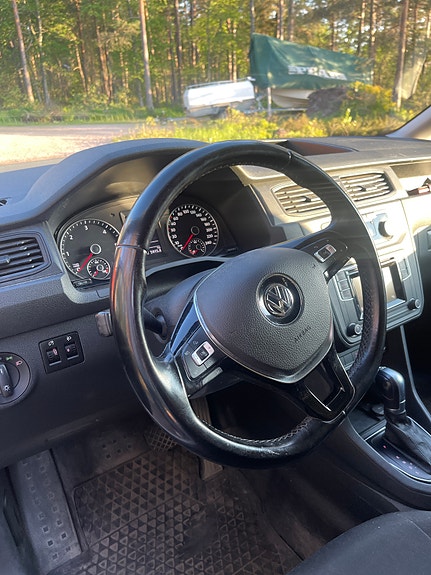 Volkswagen Caddy 4 of 4