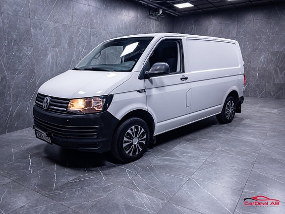 Volkswagen Transporter 3 of 5