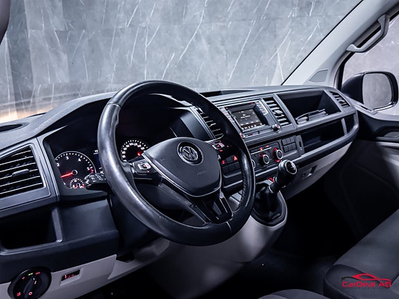 Volkswagen Transporter 12 of 28