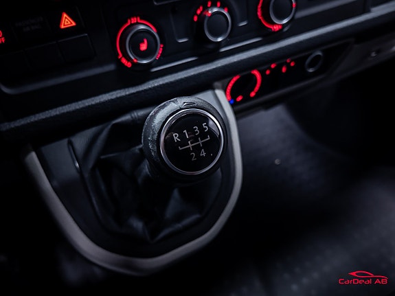 Volkswagen Transporter 27 of 28
