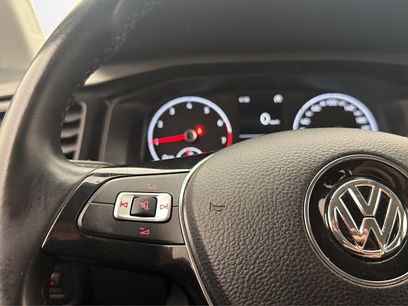 Volkswagen Polo 13 of 28