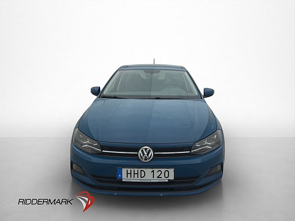 Volkswagen Polo 2 of 5
