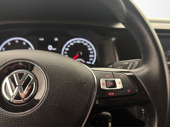 Volkswagen Polo 15 of 28