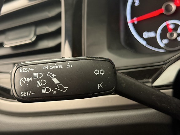 Volkswagen Polo 12 of 28